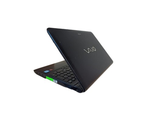 Ноутбук 15.6" Sony Vaio SVE151E11M / Intel Core i5-3210M / SSD 80 GB / DDR3 4 GB / AMD Radeon HD7550M/7650M