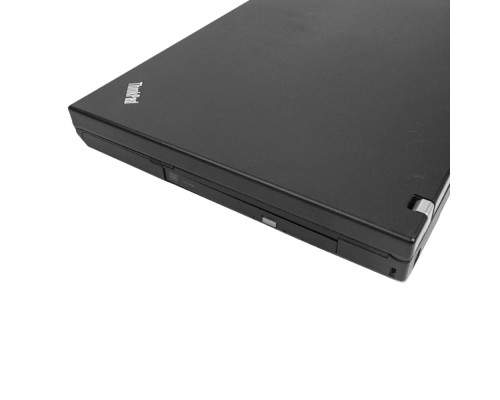 Ноутбук 15.4" Lenovo ThinkPad R500 / Intel Celeron 900 / HDD 160 GB / DDR3 4 GB / Intel 45 Express