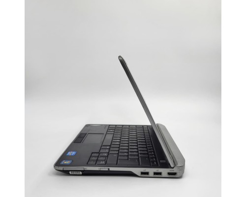 Ноутбук 12.5" Dell Latitude E6220 / Intel Core i5-2520M / HDD 500 GB / DDR3 4 GB / Intel HD