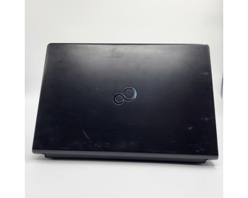 Ноутбук 13.3" Fujitsu Lifebook S935 / Intel Core i5-5200U / HDD 500 GB / DDR3 8 GB / intel HD