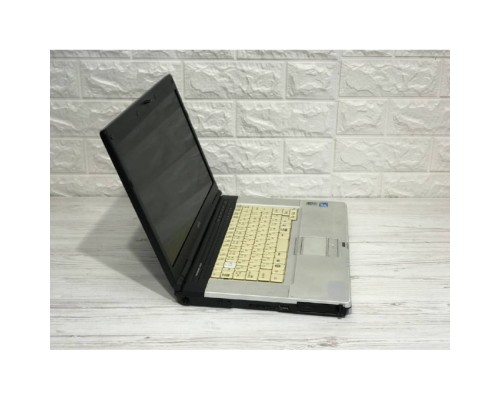 Ноутбук 15.6" Fujitsu Lifebook E780 / Intel Core i3-370M / HDD 320 GB / DDR3 4 GB / Intel HD