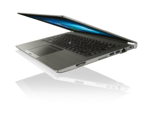 Ноутбук 13.3" Toshiba Portege Z30-C-12Z / Intel Core i7-6500U / SSD 256 GB / DDR3L 8 GB / Intel HD 520