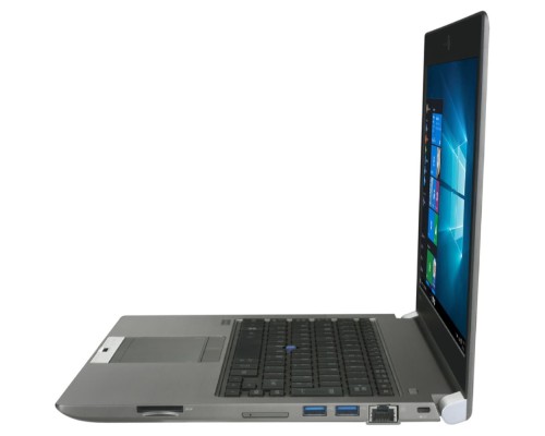 Ноутбук 13.3" Toshiba Portege Z30-C-12Z / Intel Core i7-6500U / SSD 256 GB / DDR3L 8 GB / Intel HD 520