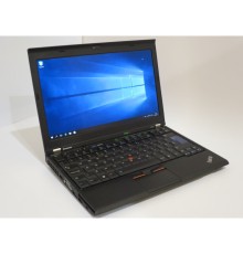 Ноутбук 12.5" Lenovo ThinkPad X220 / Intel Core i5-2520M / HDD 320 GB / DDR3 4 GB / Intel HD