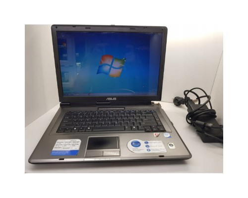 Ноутбук 17.0" Asus A7U / AMD Athlon 64 X2 TK-55 / HDD 500 GB / DDR2 2 GB / ATI Radeon Xpress 1250